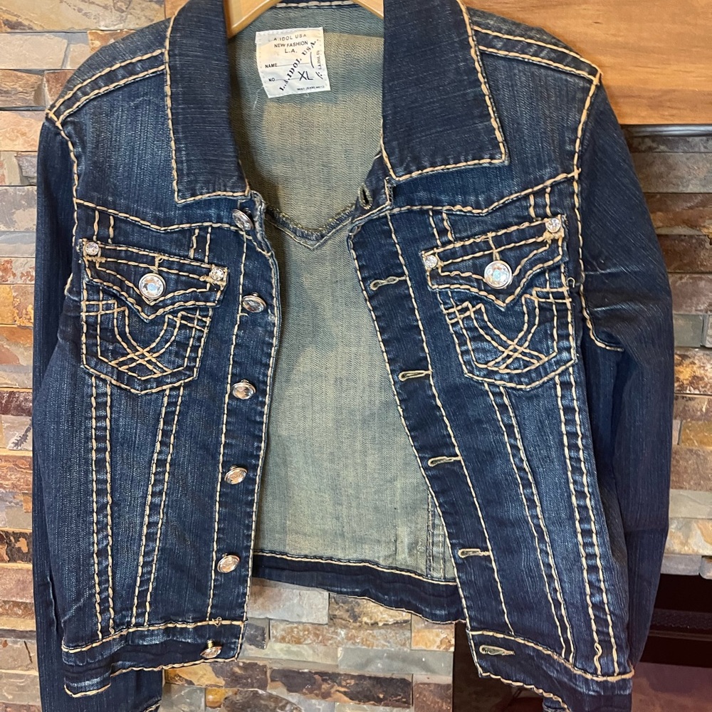 Blue Jean jacket with thick stitching
